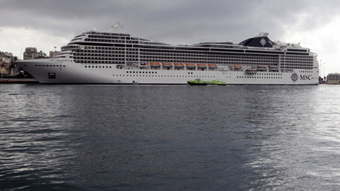 Γιατί μειώθηκαν οι αφίξεις κρουαζιερόπλοιων στον Πειραιά