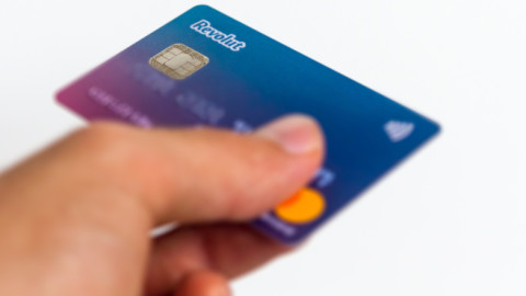 Νέες υπηρεσίες λανσάρει η Revolut στην Ελλάδα