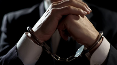 Ισόβια για υπεξαίρεση σε πρώην διευθυντή τράπεζας