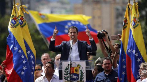 Χάος στη Βενεζουέλα – Πραξικόπημα καταγγέλλει ο Μαδούρο