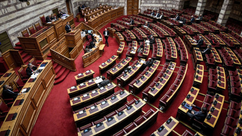 Ονομαστική ψηφοφορία για την ένταξη της πΓΔΜ
