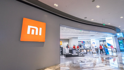 Κινητό που διπλώνει στα τρία από την Xiaomi (βίντεο)