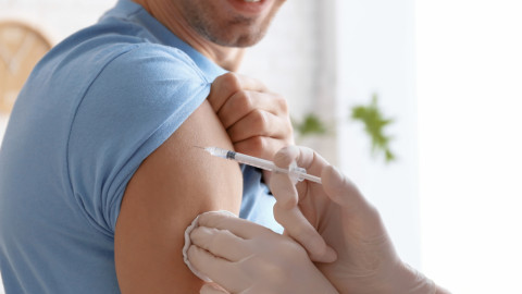 ΕΟΦ: Διαψεύδει τα περί «ανεπάρκειας» των αντιγριπικών εμβολίων