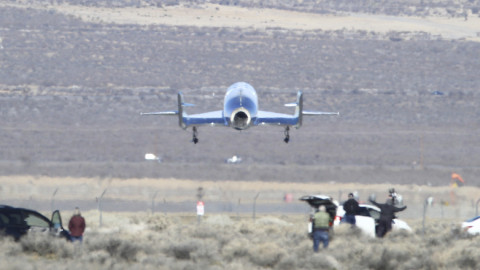 Το SpaceShip Two VSS Unity της Virgin Galactic  επιστρέφει στη Γη