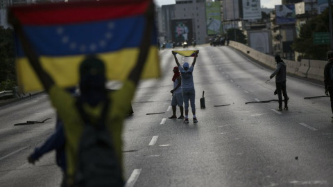 Αντικυβερνητική και φιλοκυβερνητική συγκέντρωση στο Καράκας