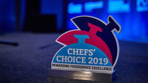 Βράβευση της Mega Yeeros στα Chef's Choice Awards