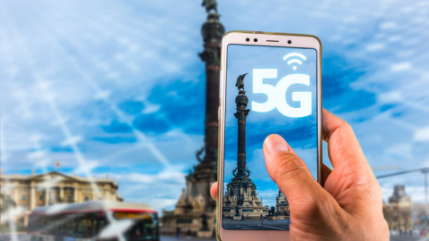 Η Ευρώπη αγνοεί… τις ΗΠΑ για το 5G