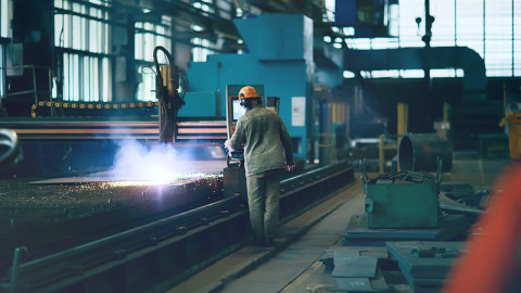 ΙΟΒΕ: Ισχυρές προοπτικές στη βιομηχανία αλουμινίου
