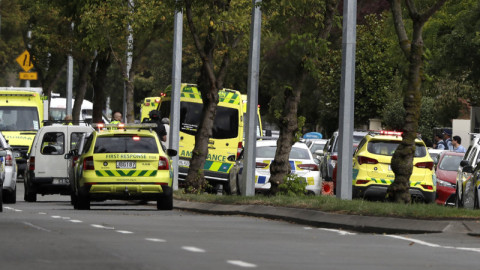 Τρόμος στη N. Ζηλανδία: 40 νεκροί από επιθέσεις σε τζαμιά