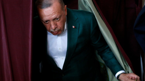 Έκλεισαν οι κάλπες στην Τουρκία