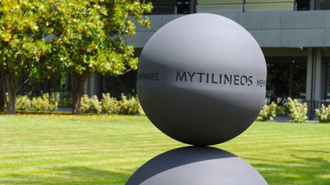 Mytilineos: Στα 50 ευρώ ανεβάζει την τιμή-στόχο για τη μετοχή η NBG
