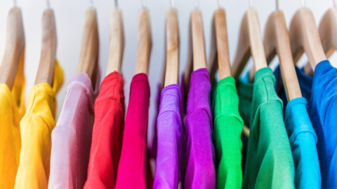 Πόσο στοιχίζουν πραγματικά τα φθηνά ρούχα;