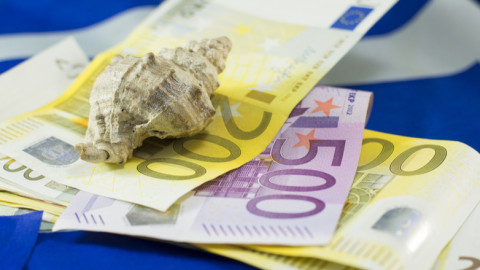 Στα 5,5 δισ. ευρώ τα τουριστικά έσοδα στο πρώτο εξάμηνο