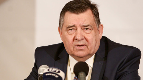 Ο Καρατζαφέρης φεύγει από την ηγεσία του ΛΑΟΣ