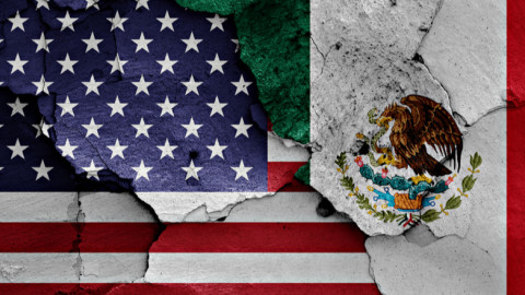ΗΠΑ: Ανοιχτά όλα τα ενδεχόμενα για δασμούς στο Μεξικό