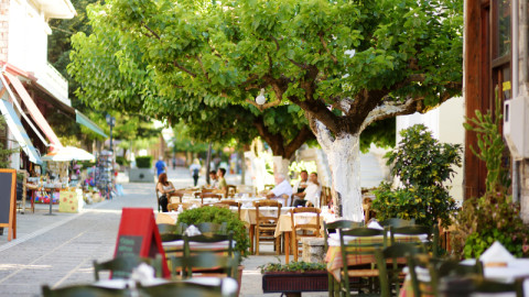Εστιατόριο στην ελληνική επαρχία