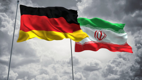 Συρρικνώθηκε κατά 50% το εμπόριο Γερμανίας - Ιράν 