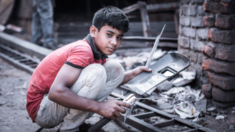 Παγκοσμίως 152 εκατ. παιδιά αναγκάζονται να δουλέψουν