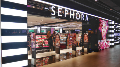 Sephora: Κλειστά τα καταστήματα λόγω ρατσιστικού επεισοδίου