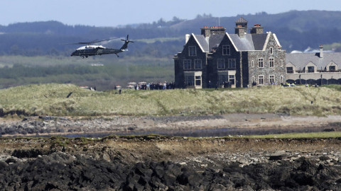 Με γκολφ ολοκλήρωσε ο Τραμπ την ευρωπαϊκή περιοδεία του