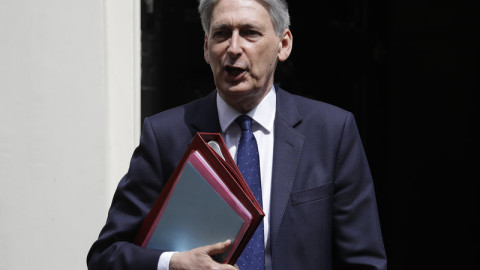 Βρετανός ΥΠΟΙΚ: 90 δισ. λίρες το κόστος ενός άτακτου Brexit