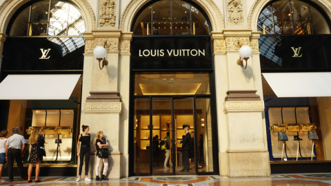 Η ιστορία της Louis Vuitton αποκαλύπτεται