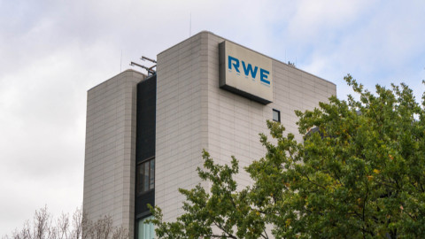 RWE: Εκτοξεύτηκαν τα κέρδη στο εξάμηνο