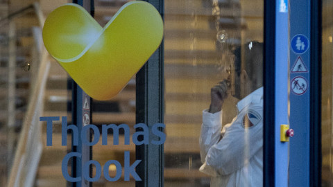 Thomas Cook: 50.000 εγκλωβισμένοι τουρίστες στην Ελλάδα