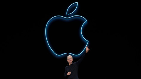 Ο Tim Cook στην παρουσίαση της Apple