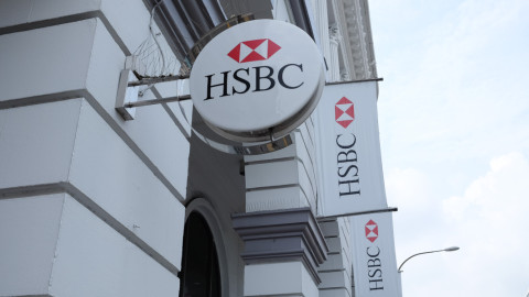 Η HSBC πρέπει να επιλέξει ανάμεσα στην Ανατολή και τη Δύση