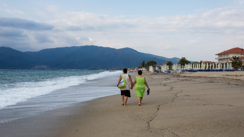 Καλός καιρός σε παραλία