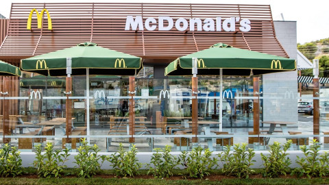 McDonald’s: Νέο κατάστημα στη Βάρη - Σχέδια για επενδύσεις 21 εκατ. 