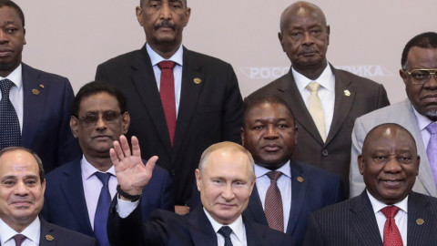 Με το βλέμμα στην Αφρική ο Πούτιν