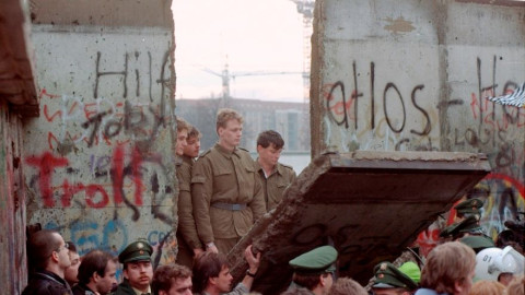 30 χρόνια από την πτώση του Τείχους - Νέα τείχη υψώνονται