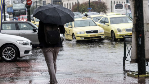 Χαλάει ο καιρός από το βράδυ - Ισχυρές βροχές και χαλάζι