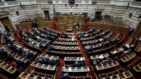 Βουλή: Δεκτός επί της αρχής ο εκλογικός νόμος από ΝΔ και Ελλ. Λύση