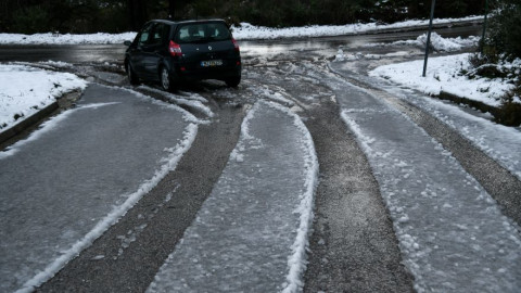 Η Ζηνοβία πλήττει τη χώρα - Προβλήματα στις μετακινήσεις