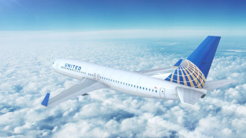 United Airlines: «Μαύρες» προβλέψεις για τις μετακινήσεις