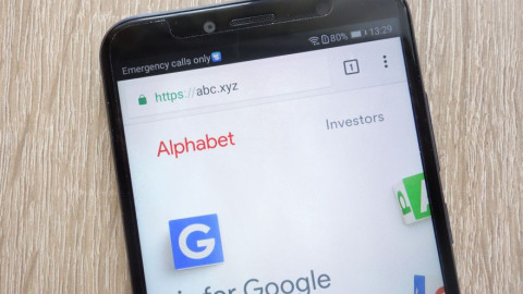 Alphabet: Εκτοξεύτηκε η χρηματιστηριακή της αξία