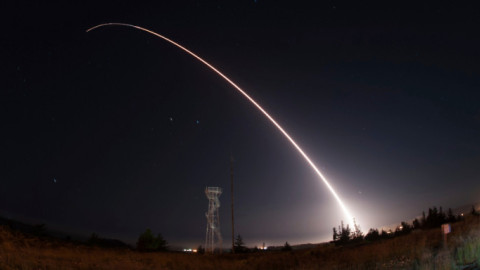 NATO: Eξετάζει το ενδεχόμενο να καταρρίπτει πυραύλους της Ρωσίας αν πλησιάζουν κράτη-μέλη του
