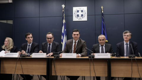 Υπ. Υγείας: Νέα μέτρα και προσλήψεις στα εργαστήρια