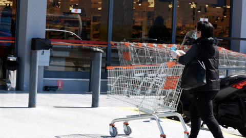 Εξετάζουν σύστημα αλά Δανία για να μην δημιουργείται συνωστισμός στα σούπερ μάρκετ