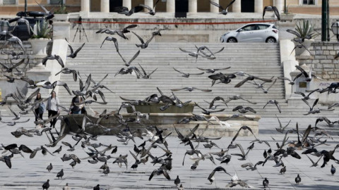 «Γκρεμίστηκαν» τα έσοδα τον Μάρτιο