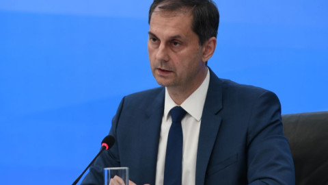 Θεοχάρης: Ευκαιρία η κρίση για μετάβαση σε πιο βιώσιμη οικονομία