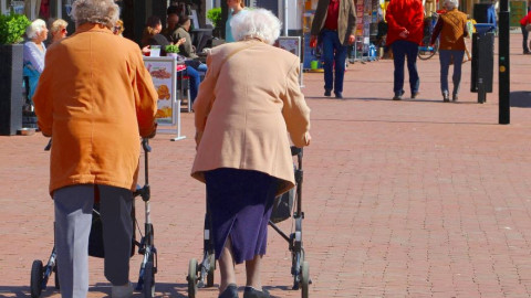 Στοιχεία- σοκ από την Κομισιόν για τις επιπτώσεις από τη γήρανση
