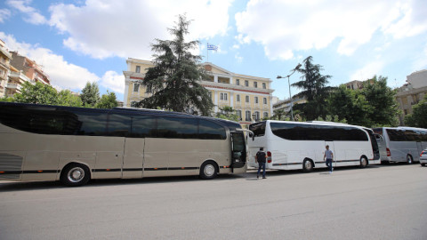 Παράταση δυνατότητας κατάθεσης πινακίδων από τουριστικά οχήματα