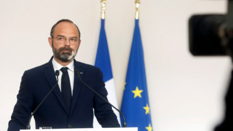 Ο τέως πρωθυπουργός της Γαλλίας Εντουάρντ Φιλίπ αναλαμβάνει δήμαρχος Χάβρης