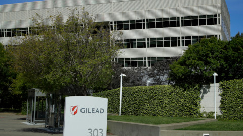 «Deal» Κομισιόν - Gilead για την εξασφάλιση δόσεων Remdesivir