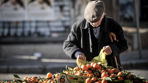 Συνταξιούχος στη λαϊκή