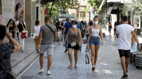 Θύμα της πανδημίας οι θερινές εκπτώσεις